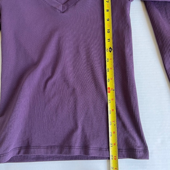 ATHLETA XS Mauve Ribbed Long Sleeve Top Shirt Renew Seamless V Neck - Picture 8 of 9